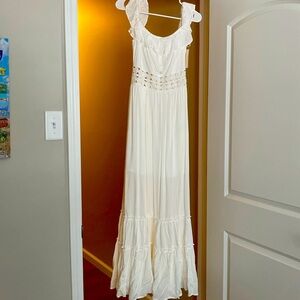 Pink Lilly, white maxi dress